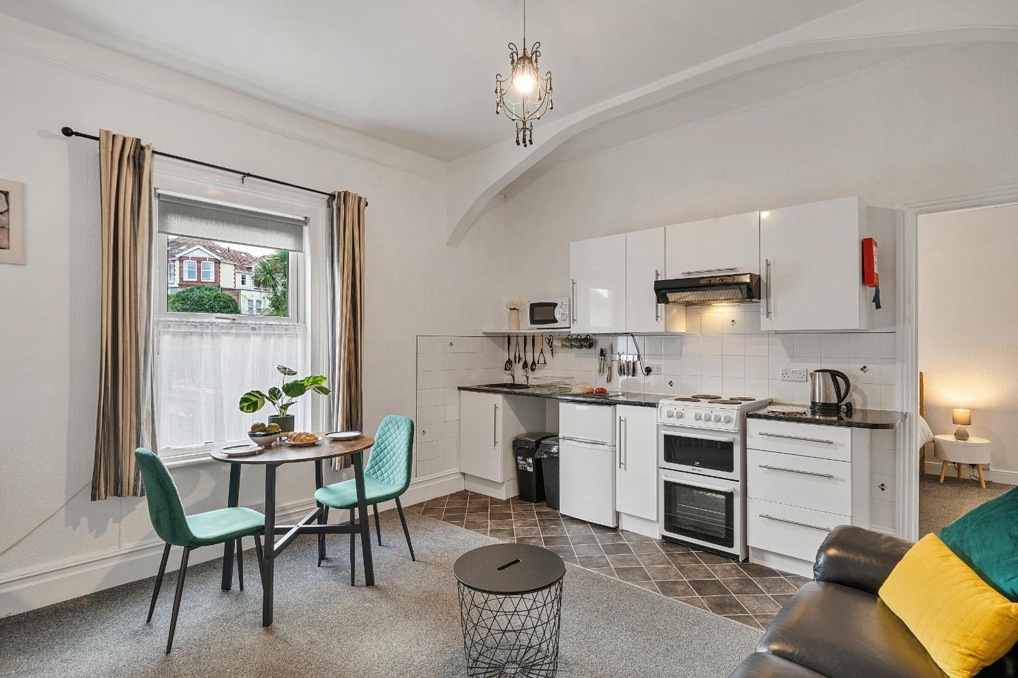 Finest Retreats - Atherfield Apartments No 6 - Tree Tops Paignton Extérieur photo